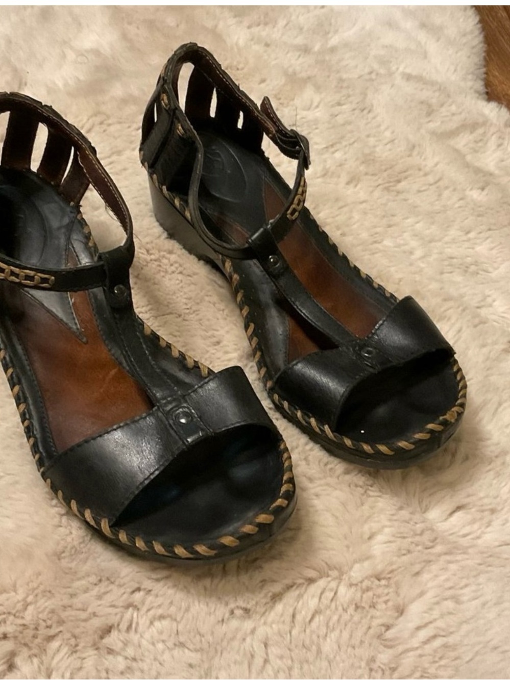 Ariat Black Leather T-Strap Wedge Sandals with Tan Stitching